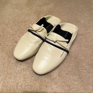 Women flats & loafer, cream and black. Women US 7.